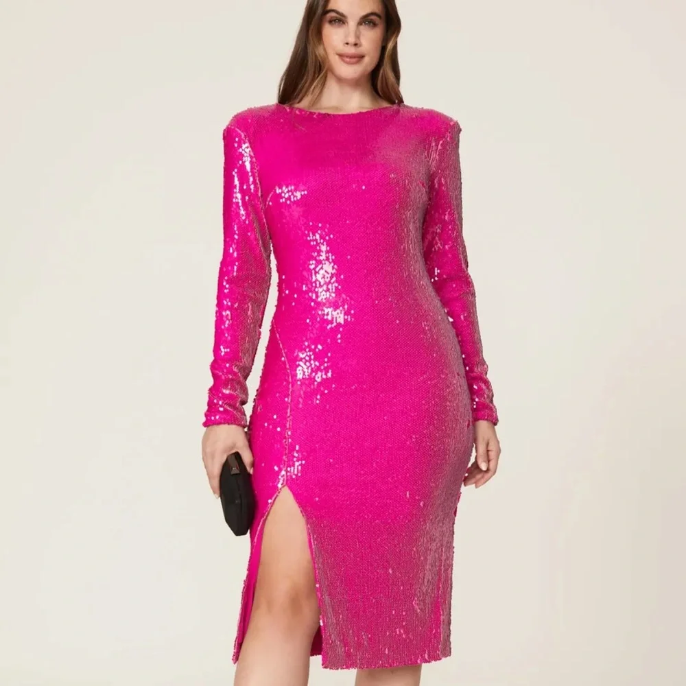 Pink sequin dress with slit - Picture 2 of 3